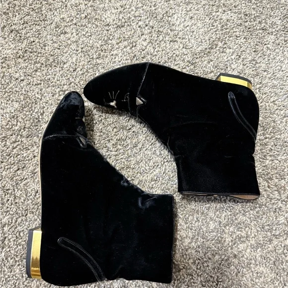 Charlotte Olympia Black Cat Face Ankle Booties - Picture 4 of 8